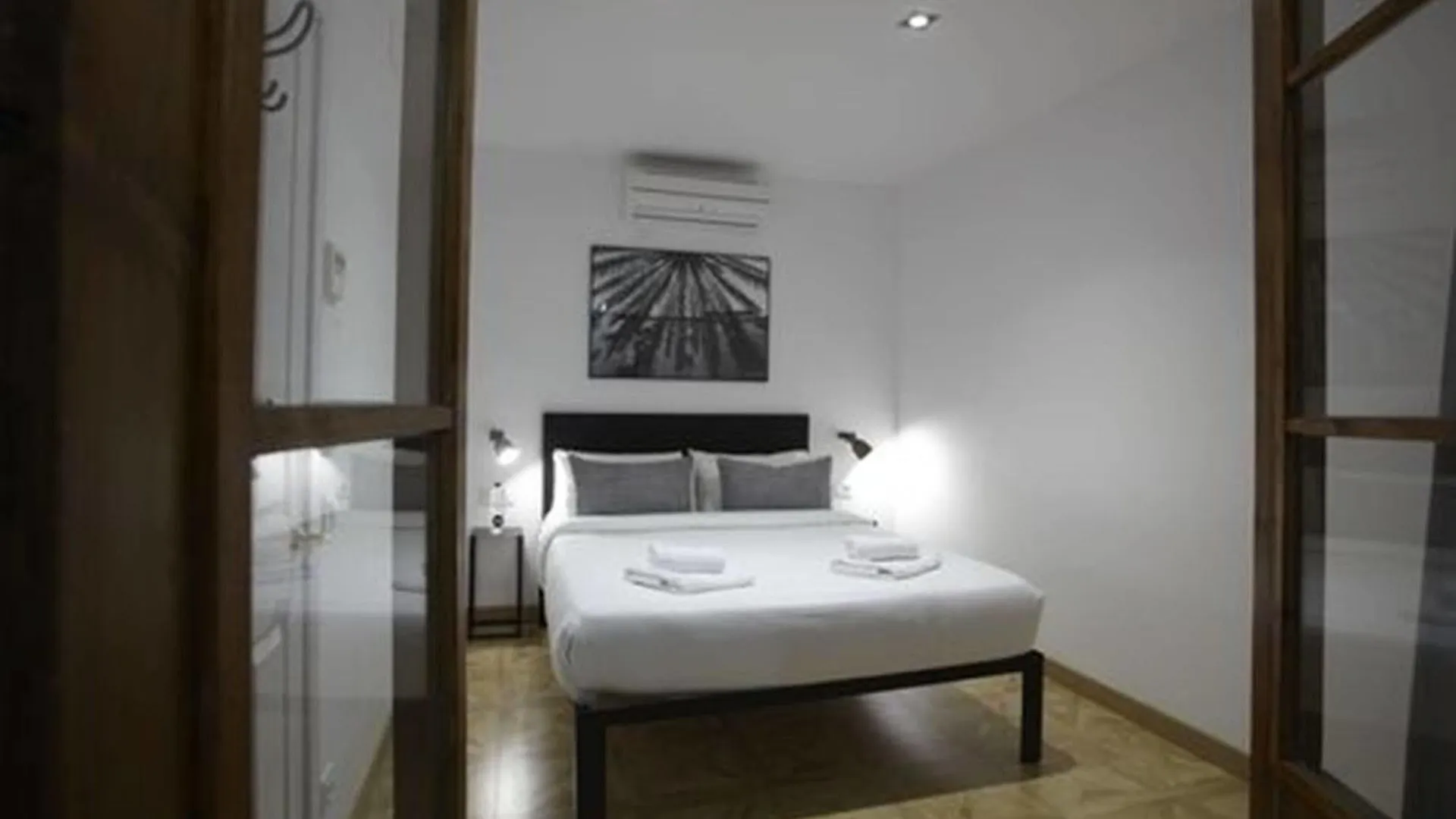L'Escudellers By The Streets Apartment Barcelona Spain